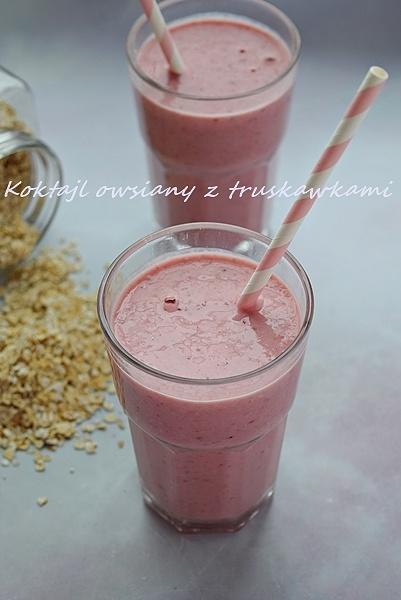 Koktajl owsiany z truskawkami