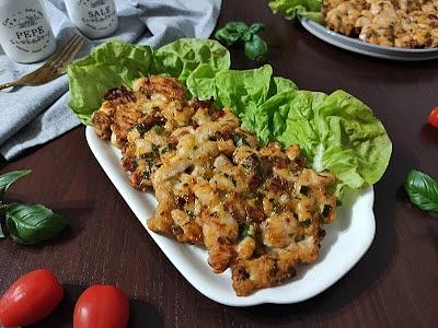 Kotlety siekane z suszonymi pomidorami