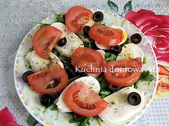 Sałatka z rukolą i mozzarellą