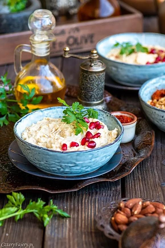 Arabska pasta z pieczonych bakłażanów