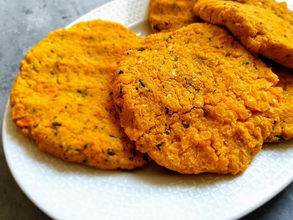 Wege burgery z soczewicy aromatyczne i łatwe do przygotowania