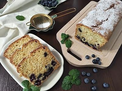 Ciasto budyniowe z borówkami