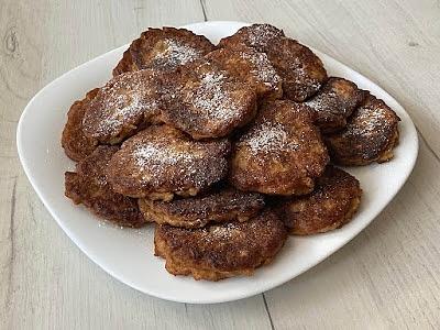 Placuszki z jabłkami z mąki orkiszowej