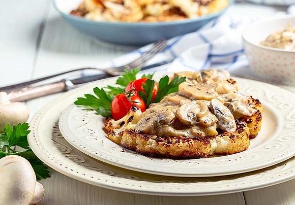 Smażony kalafior z sosem pieczarkowym