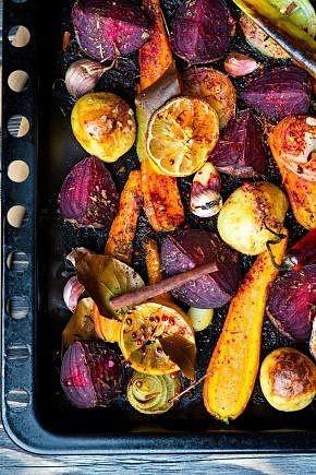 Pieczone warzywa z laską cynamonu