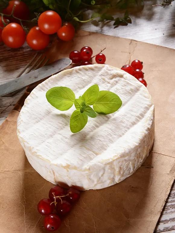 Camembert w cieście francuskim