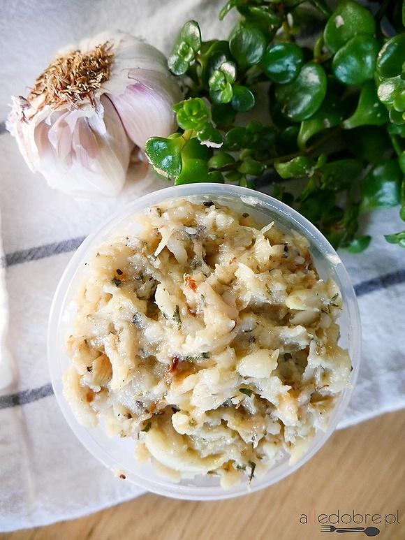 Pasta czosnkowa przepis na domową pastę z czosnku
