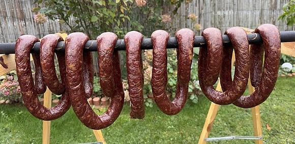Kiełbasa krucha z dzika