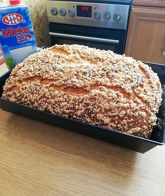 Puszyste ciasto drożdżowe