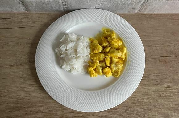 Kurczak w sosie pomarańczowym z sezamem