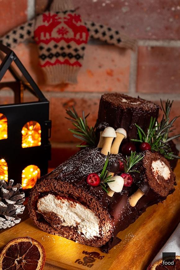 Piernikowe Bûche de Noël z powidłami śliwkowymi