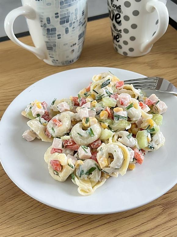 Sałatka z tortellini