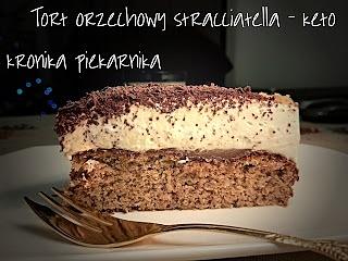 Tort orzechowy stracciatella keto