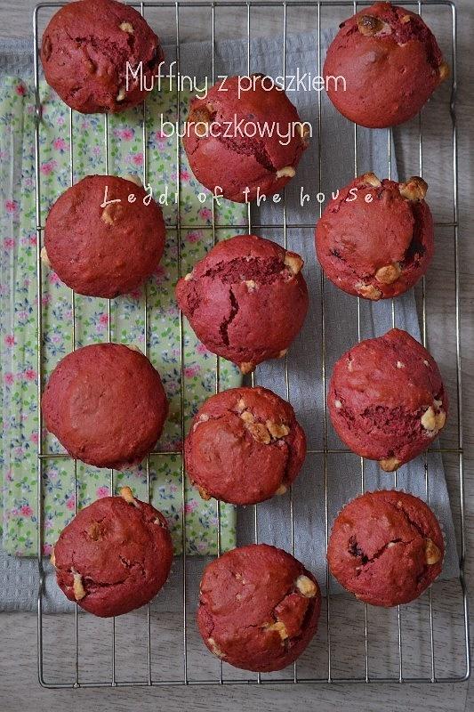 Muffiny z proszkiem buraczkowym