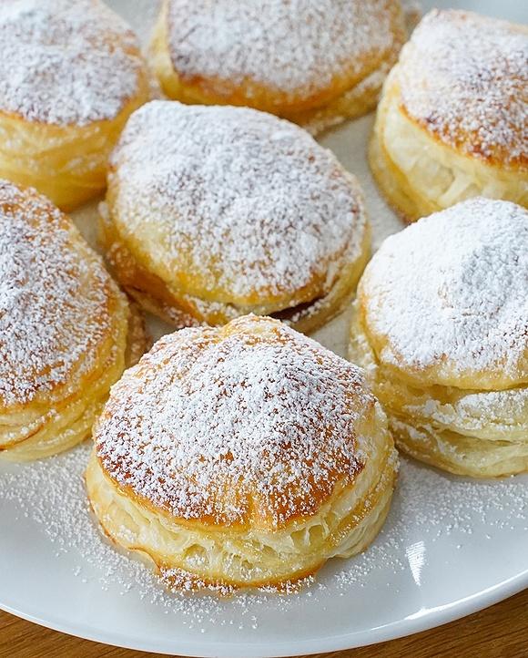 Pączki z ciasta francuskiego - szybkie i łatwe w przygotowaniu