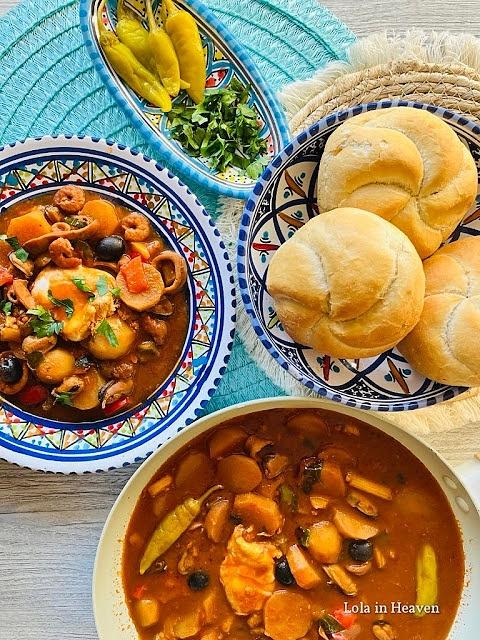 Tunezyjska shakshuka z frutti di mare