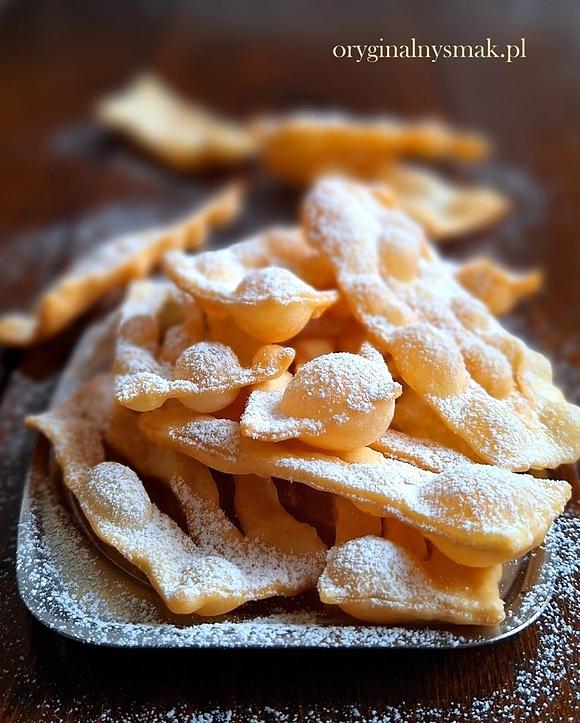 Chiacchiere włoskie faworki z cytryną i alkoholem