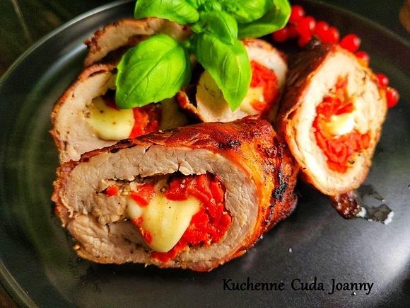 Polędwiczka faszerowana marynowaną papryką i mozzarellą