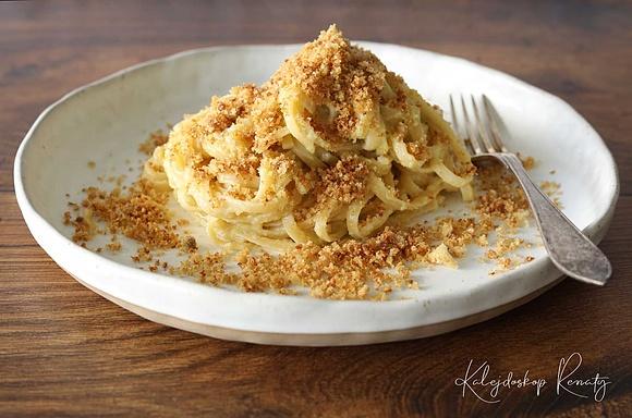 Linguine z kalafiorem rzymskim i anchois