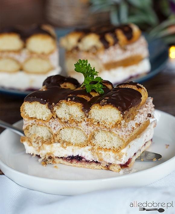 Biszkoptowiec – proste ciasto bez pieczenia na każdą okazję