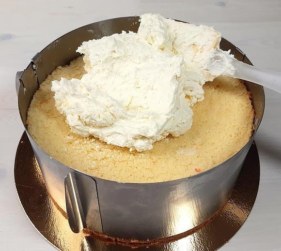 Krem kokosowy z mascarpone i kremówką