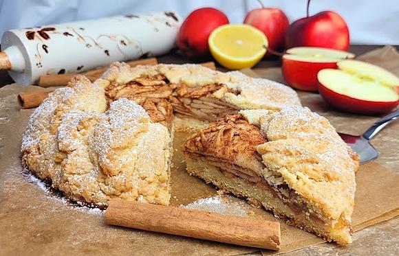 Ciasto otwarte z jabłkami