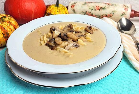 Zupa pieczarkowa z makaronem