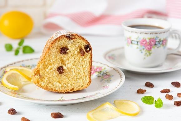 Babka drożdżowa z rodzynkami