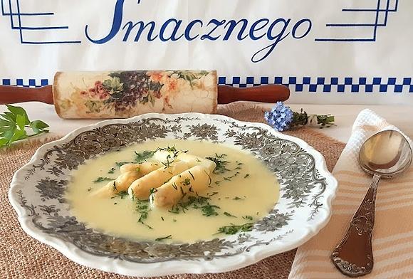 Zupa krem z białych szparagów