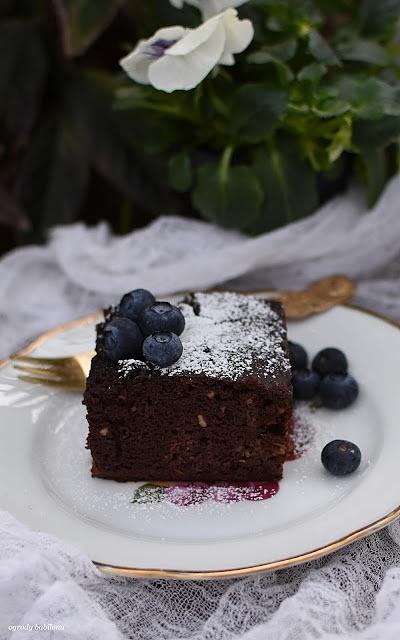 Brownie z czerwonej fasoli i daktyli