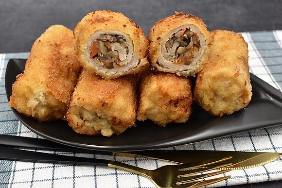 Roladki schabowe z pieczarkami