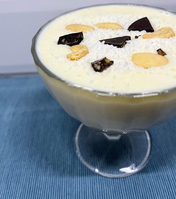 Deser fit pina colada z ananasem – prosty i zdrowy przysmak