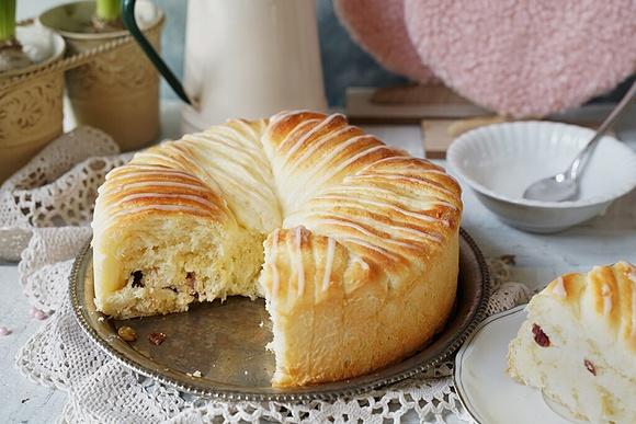 Ciasto wełniane drożdżowe, miękkie i delikatne na Wielkanoc
