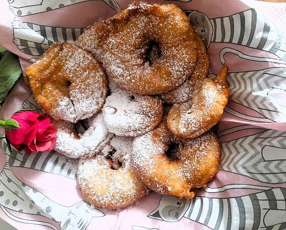 Jabłkowe donuty