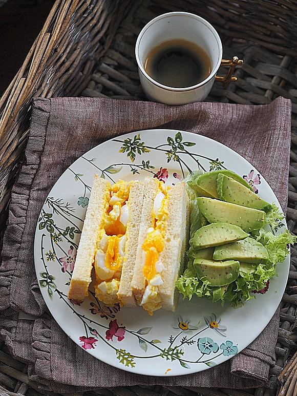 Japońska kanapka z jajkiem Tamago Sando