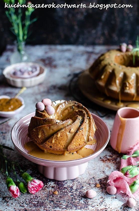 Babka kajmakowa