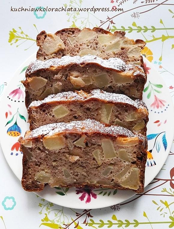 Chlebek bananowy z jabłkami i pełnoziarnistą mąką orkiszową