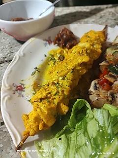 Kurkumowe szaszłyki kebabos