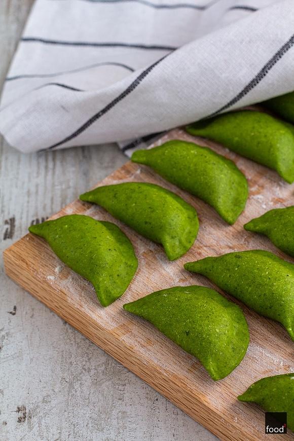 Pierogi ze szpinakiem i serem feta
