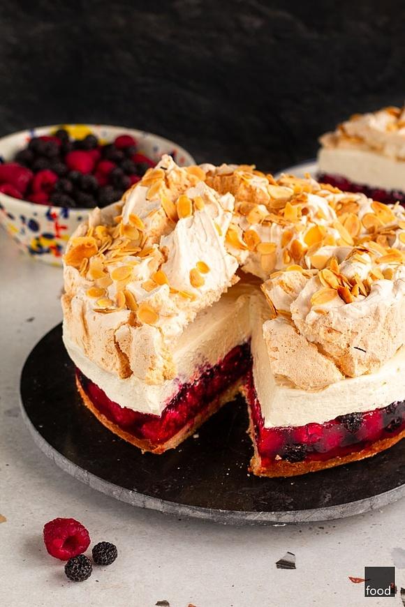 Malinowa chmurka ciasto z bezową i mascarpone