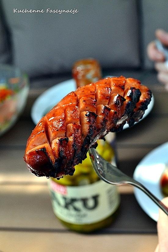 Kiełbasa z grilla marynowana w sosie bbq