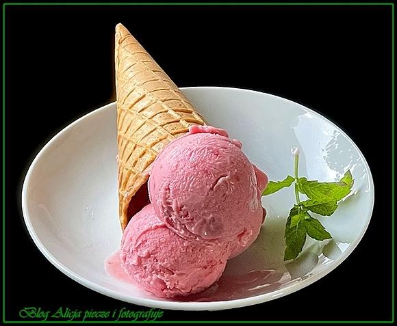 Lody porzeczkowe