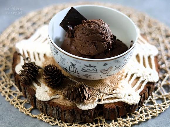 Keto lody czekoladowe lub sorbet czekoladowy paleo low carb bez cukru