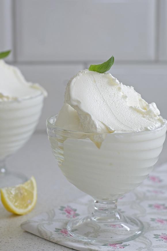 Domowe lody cytrynowe