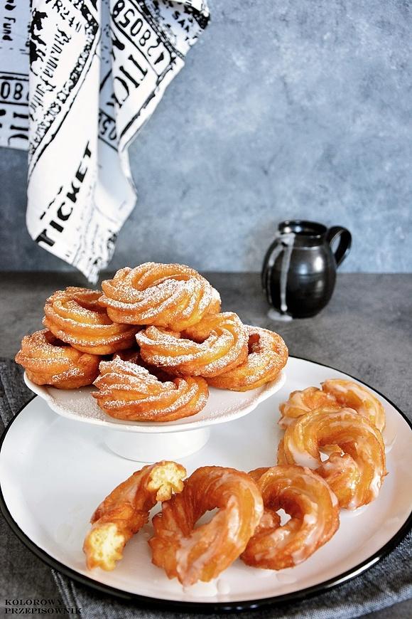 Pączki wiedeńskie gniazdka - przepis na smażone ciasto parzone