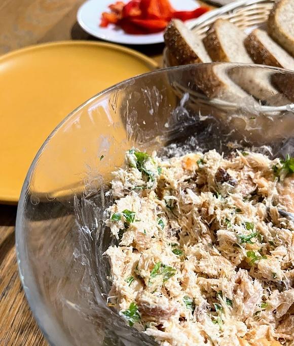 Pasta z pieczonego łososia – zdrowy dodatek do pieczywa