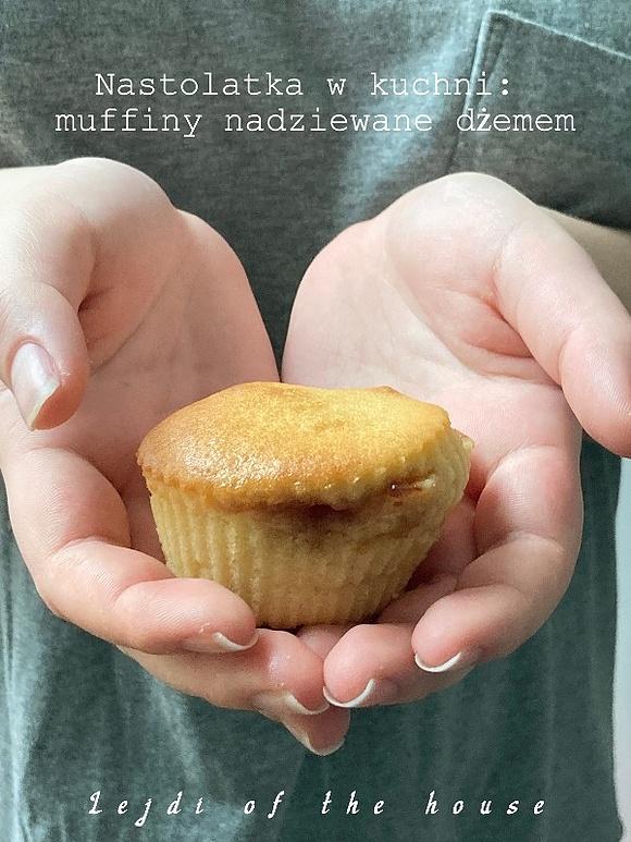 Muffiny nadziewane dżemem dla nastolatków