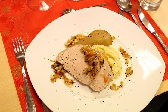 Schab z szałwią i oregano na puree ziemniaczanym z parmezanem