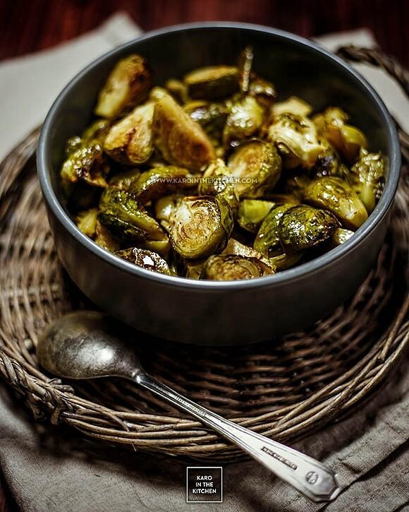 Pieczona brukselka z miodem i balsamico