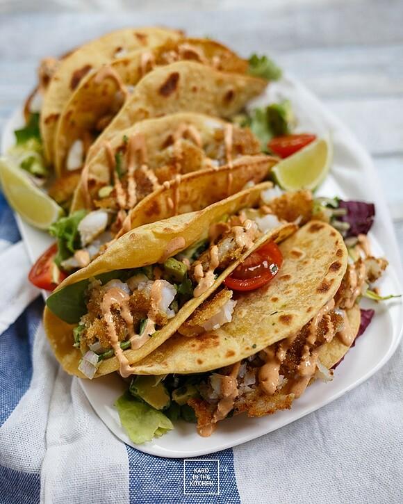 Tacos z białą rybą i salsą z awokado